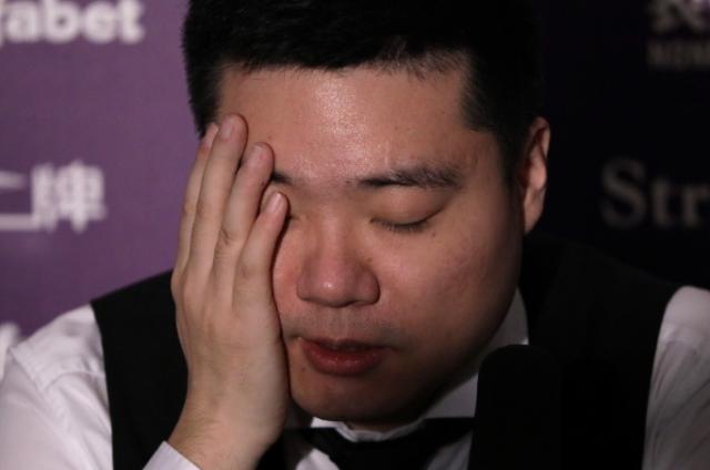 开云体育app-中国军团一喜一忧 丁俊晖自嘲打出“愚蠢一杆”